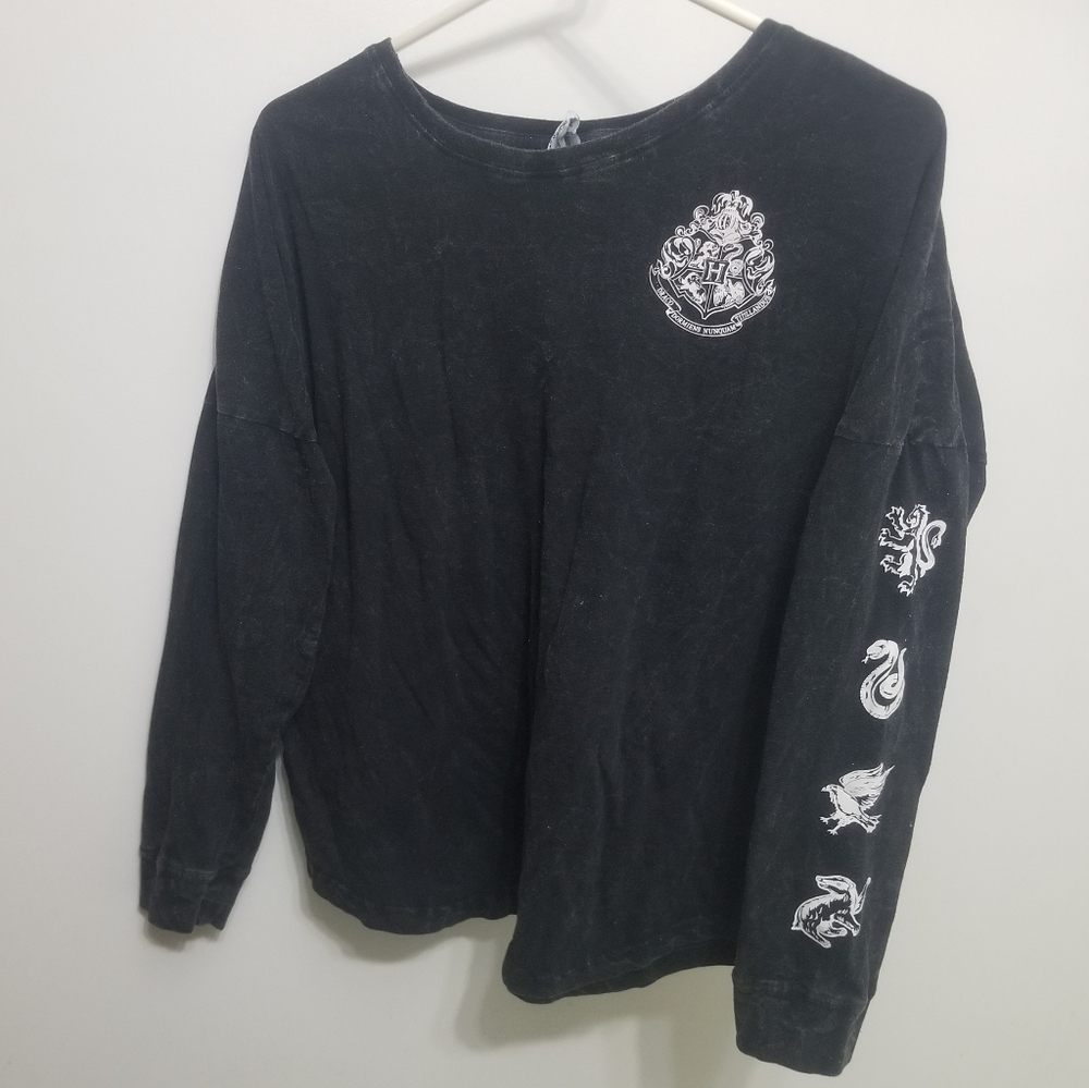 VGUC black cotton Hogwarts Harry Potter long sleeved shirt - Picture 1 of 6